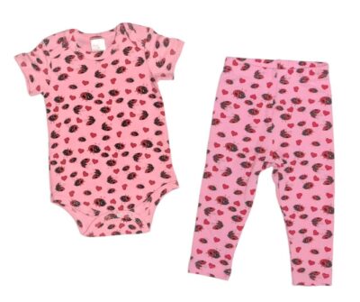 Ladybug and Hearts All Over pattern for your LITTLE BUG! Cute Baby Girl Ladybugs Pattern in a Perfectly Pink matching Top with Leggings. Tops 100% cotton, Leggings 95/5 cotton/poly 2-Piece Set Options: Onesie and Leggings Set sizes 3 to 18 months T-shirt and Leggings Set sizes 18 to 36 months